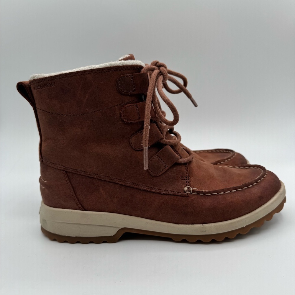 Sperry boots Brown size 6